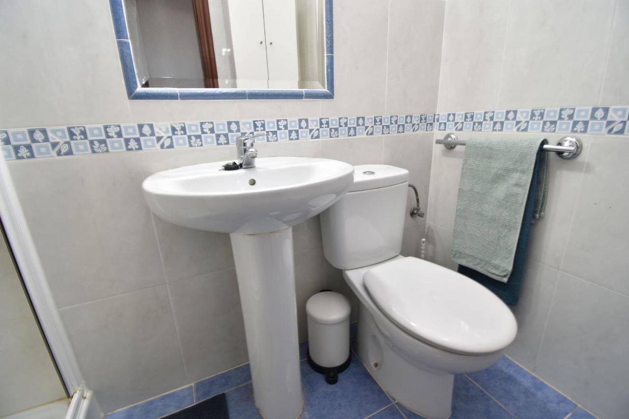 פואנגירולה Apartamento Vistas Al Mar Y Piscina מראה חיצוני תמונה