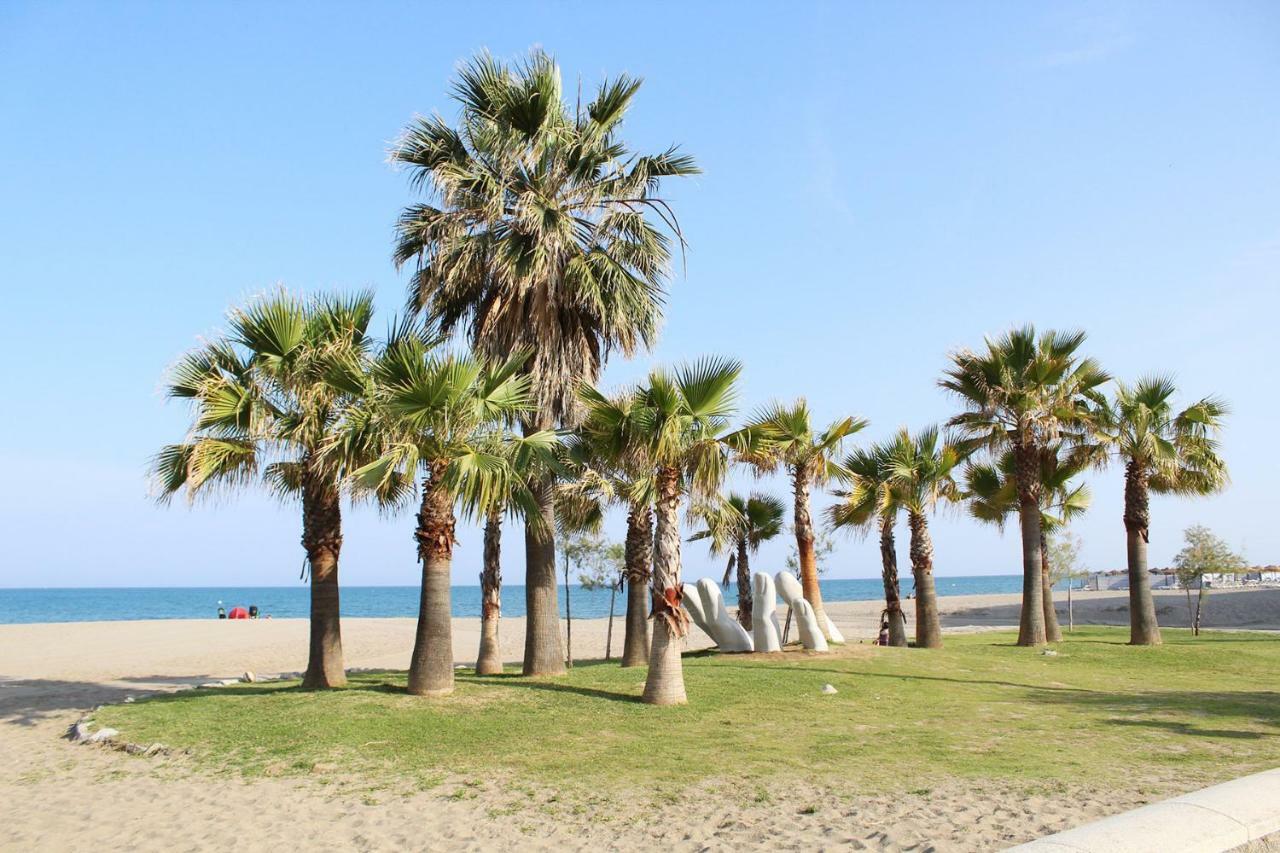 פואנגירולה Apartamento Vistas Al Mar Y Piscina מראה חיצוני תמונה