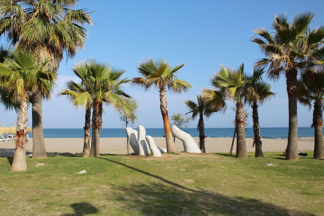 פואנגירולה Apartamento Vistas Al Mar Y Piscina מראה חיצוני תמונה